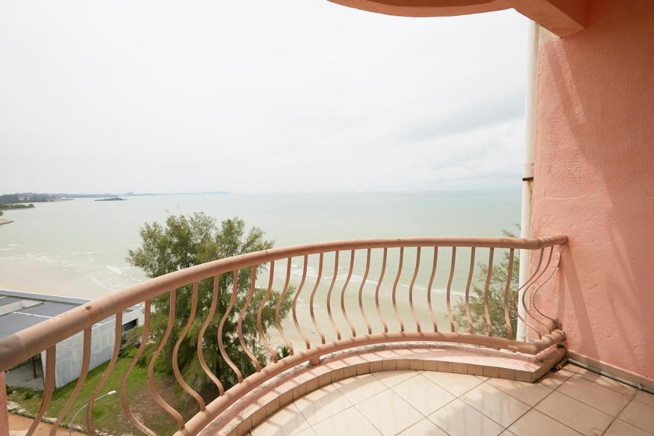 Jc Private Apartment Sunshine Bay Port Dickson Eksteriør billede